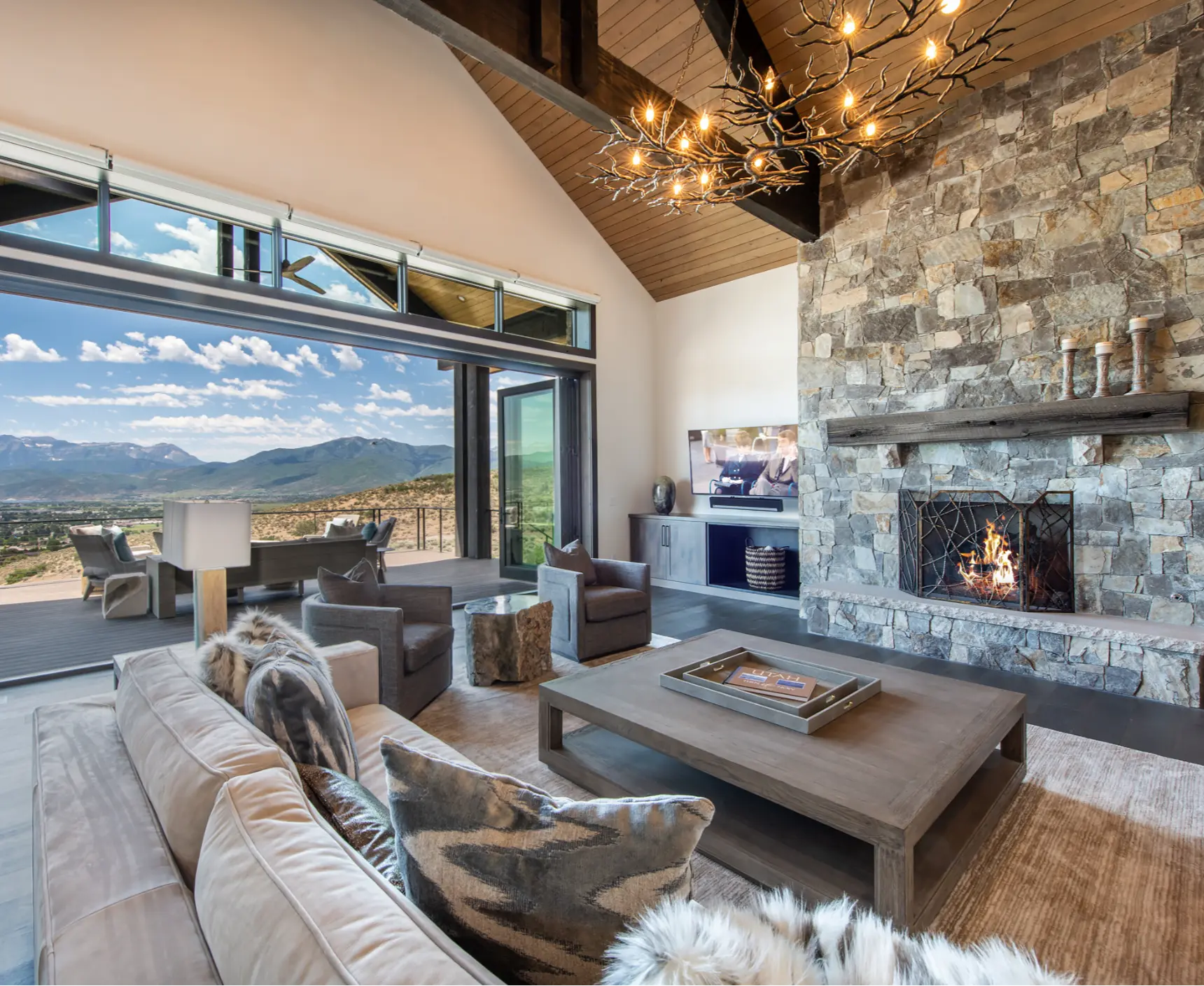 Red ledges construction homes