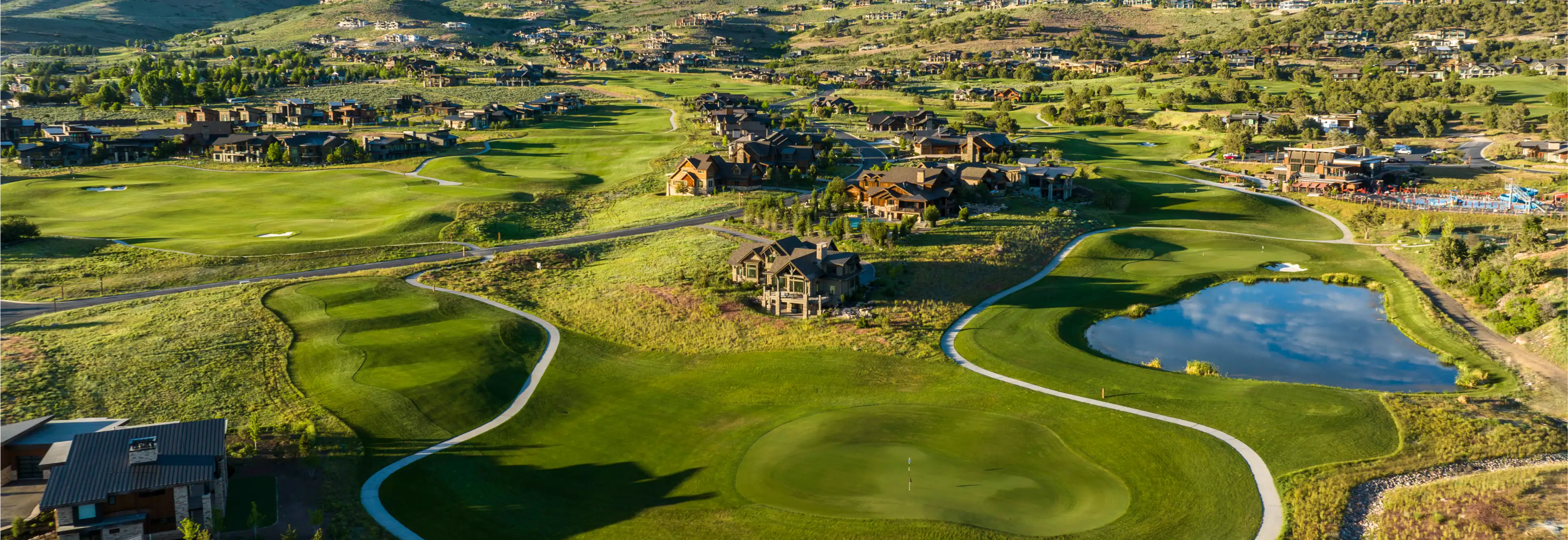 Par 3 red ledges golf park
